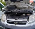 Белый Опель Виваро, объемом двигателя 1.9 л и пробегом 380 тыс. км за 7000 $, фото 3 на Automoto.ua