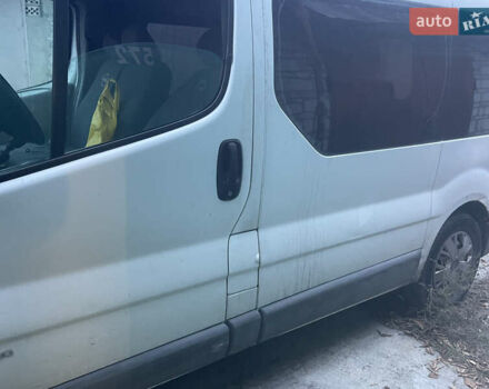 Білий Опель Віваро, об'ємом двигуна 1.9 л та пробігом 150 тис. км за 6000 $, фото 7 на Automoto.ua