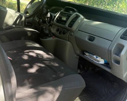 Білий Опель Віваро, об'ємом двигуна 1.9 л та пробігом 300 тис. км за 6000 $, фото 5 на Automoto.ua