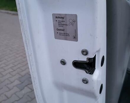Белый Опель Виваро, объемом двигателя 1.9 л и пробегом 276 тыс. км за 6999 $, фото 92 на Automoto.ua