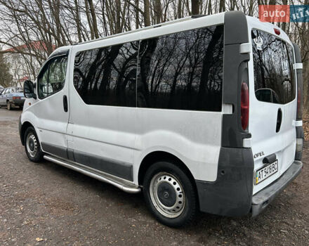 Белый Опель Виваро, объемом двигателя 1.9 л и пробегом 380 тыс. км за 4699 $, фото 9 на Automoto.ua