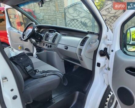 Белый Опель Виваро, объемом двигателя 1.9 л и пробегом 276 тыс. км за 6999 $, фото 72 на Automoto.ua