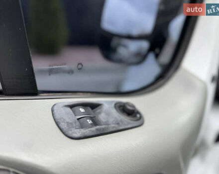 Белый Опель Виваро, объемом двигателя 1.87 л и пробегом 275 тыс. км за 6750 $, фото 23 на Automoto.ua