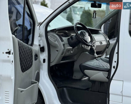 Белый Опель Виваро, объемом двигателя 1.87 л и пробегом 275 тыс. км за 6750 $, фото 25 на Automoto.ua