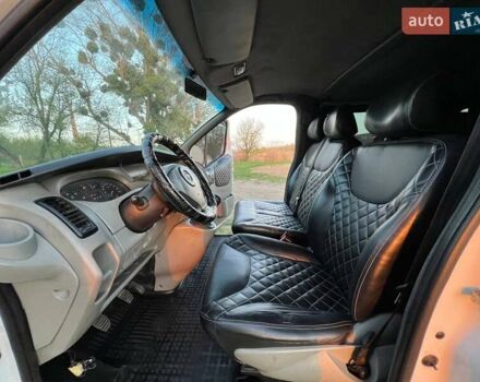 Белый Опель Виваро, объемом двигателя 1.87 л и пробегом 275 тыс. км за 7350 $, фото 7 на Automoto.ua