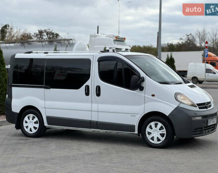 Белый Опель Виваро, объемом двигателя 1.87 л и пробегом 275 тыс. км за 6750 $, фото 2 на Automoto.ua