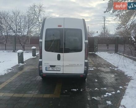 Белый Опель Виваро, объемом двигателя 1.9 л и пробегом 428 тыс. км за 6600 $, фото 3 на Automoto.ua