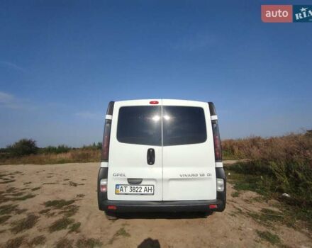 Белый Опель Виваро, объемом двигателя 1.9 л и пробегом 236 тыс. км за 5200 $, фото 2 на Automoto.ua