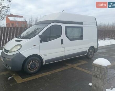 Белый Опель Виваро, объемом двигателя 1.9 л и пробегом 428 тыс. км за 6600 $, фото 1 на Automoto.ua