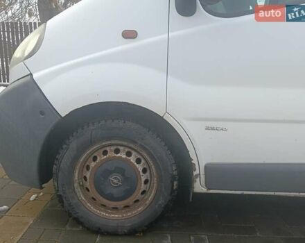 Белый Опель Виваро, объемом двигателя 1.9 л и пробегом 428 тыс. км за 6600 $, фото 14 на Automoto.ua