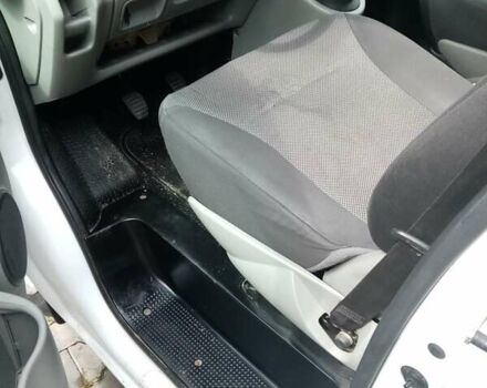 Белый Опель Виваро, объемом двигателя 1.87 л и пробегом 230 тыс. км за 6500 $, фото 6 на Automoto.ua