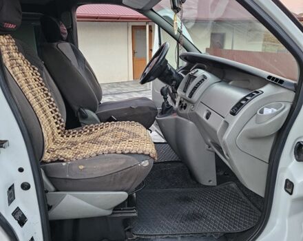 Білий Опель Віваро, об'ємом двигуна 0 л та пробігом 263 тис. км за 6000 $, фото 5 на Automoto.ua