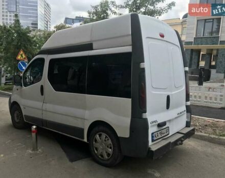 Белый Опель Виваро, объемом двигателя 1.9 л и пробегом 278 тыс. км за 5800 $, фото 2 на Automoto.ua
