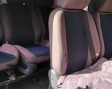 Белый Опель Виваро, объемом двигателя 1.9 л и пробегом 323 тыс. км за 6800 $, фото 1 на Automoto.ua