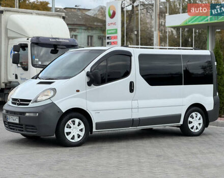 Белый Опель Виваро, объемом двигателя 1.87 л и пробегом 275 тыс. км за 6750 $, фото 5 на Automoto.ua