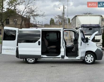 Белый Опель Виваро, объемом двигателя 1.87 л и пробегом 275 тыс. км за 6750 $, фото 16 на Automoto.ua