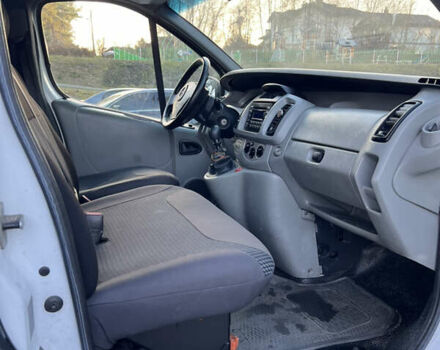 Білий Опель Віваро, об'ємом двигуна 1.87 л та пробігом 400 тис. км за 5800 $, фото 21 на Automoto.ua