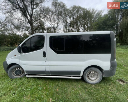 Белый Опель Виваро, объемом двигателя 1.87 л и пробегом 420 тыс. км за 5500 $, фото 5 на Automoto.ua