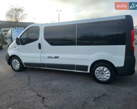 Белый Опель Виваро, объемом двигателя 1.9 л и пробегом 245 тыс. км за 7999 $, фото 18 на Automoto.ua