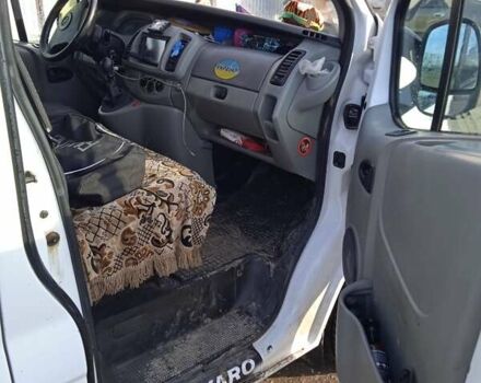 Белый Опель Виваро, объемом двигателя 1.87 л и пробегом 260 тыс. км за 6800 $, фото 1 на Automoto.ua