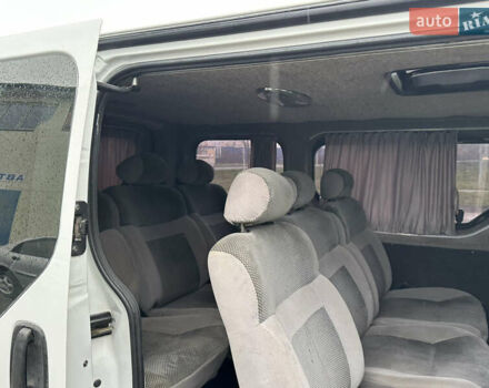 Белый Опель Виваро, объемом двигателя 1.9 л и пробегом 230 тыс. км за 7200 $, фото 24 на Automoto.ua