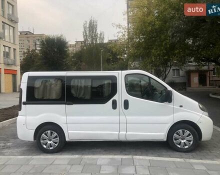 Белый Опель Виваро, объемом двигателя 1.87 л и пробегом 200 тыс. км за 7900 $, фото 1 на Automoto.ua