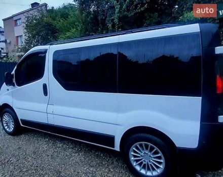 Белый Опель Виваро, объемом двигателя 2.5 л и пробегом 309 тыс. км за 7300 $, фото 16 на Automoto.ua