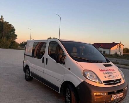 Белый Опель Виваро, объемом двигателя 1.9 л и пробегом 207 тыс. км за 6700 $, фото 1 на Automoto.ua