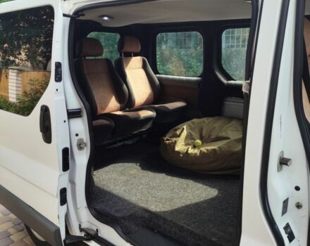 Белый Опель Виваро, объемом двигателя 1.9 л и пробегом 277 тыс. км за 6800 $, фото 5 на Automoto.ua