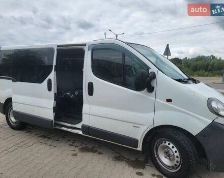 Білий Опель Віваро, об'ємом двигуна 1.9 л та пробігом 562 тис. км за 5900 $, фото 2 на Automoto.ua