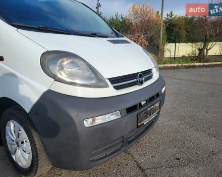 Белый Опель Виваро, объемом двигателя 1.9 л и пробегом 245 тыс. км за 7999 $, фото 38 на Automoto.ua