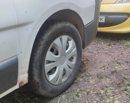 Белый Опель Виваро, объемом двигателя 1.9 л и пробегом 524 тыс. км за 5700 $, фото 3 на Automoto.ua