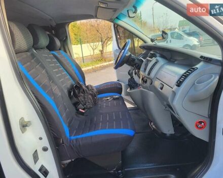 Белый Опель Виваро, объемом двигателя 1.9 л и пробегом 245 тыс. км за 7999 $, фото 54 на Automoto.ua