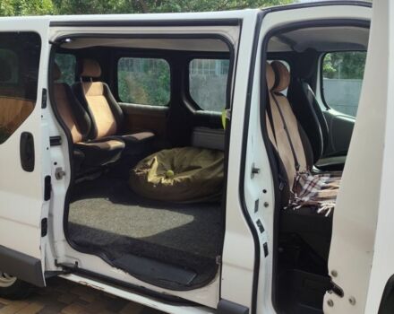 Белый Опель Виваро, объемом двигателя 1.9 л и пробегом 277 тыс. км за 6800 $, фото 4 на Automoto.ua