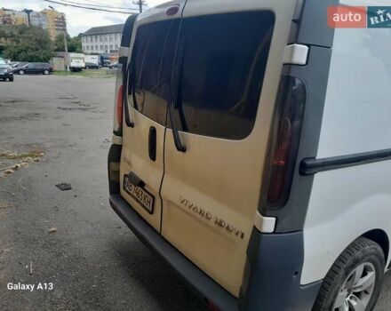 Білий Опель Віваро, об'ємом двигуна 1.9 л та пробігом 394 тис. км за 5000 $, фото 1 на Automoto.ua