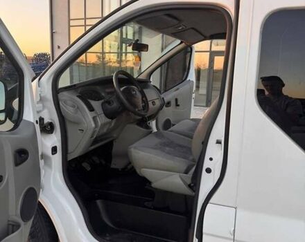 Белый Опель Виваро, объемом двигателя 1.9 л и пробегом 207 тыс. км за 6700 $, фото 6 на Automoto.ua