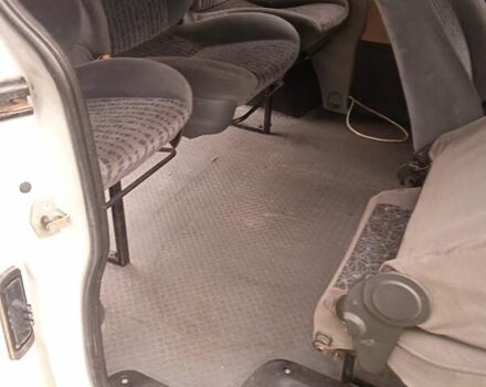 Белый Опель Виваро, объемом двигателя 1.87 л и пробегом 260 тыс. км за 6800 $, фото 2 на Automoto.ua