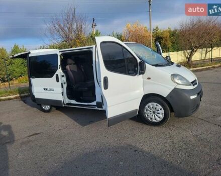 Белый Опель Виваро, объемом двигателя 1.9 л и пробегом 245 тыс. км за 7999 $, фото 51 на Automoto.ua