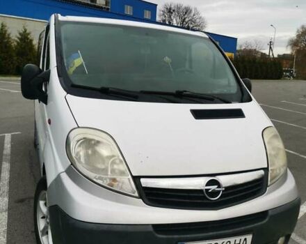 Белый Опель Виваро, объемом двигателя 1.9 л и пробегом 240 тыс. км за 5800 $, фото 1 на Automoto.ua