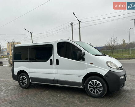 Белый Опель Виваро, объемом двигателя 1.9 л и пробегом 230 тыс. км за 7200 $, фото 12 на Automoto.ua