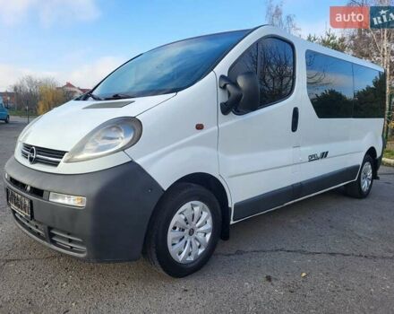 Белый Опель Виваро, объемом двигателя 1.9 л и пробегом 245 тыс. км за 7999 $, фото 11 на Automoto.ua