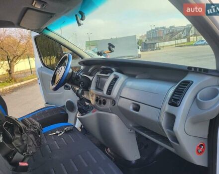 Белый Опель Виваро, объемом двигателя 1.9 л и пробегом 245 тыс. км за 7999 $, фото 55 на Automoto.ua