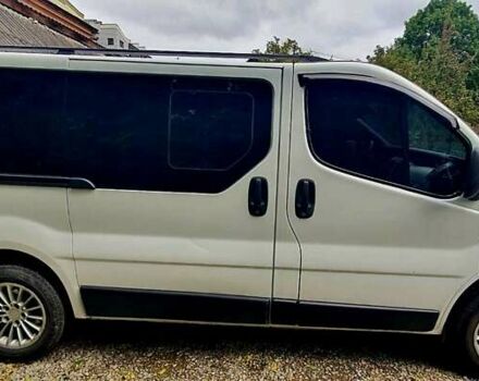 Белый Опель Виваро, объемом двигателя 2.5 л и пробегом 309 тыс. км за 7300 $, фото 8 на Automoto.ua