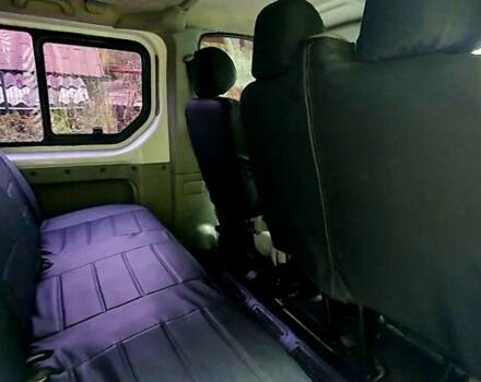 Белый Опель Виваро, объемом двигателя 2.5 л и пробегом 309 тыс. км за 7300 $, фото 13 на Automoto.ua