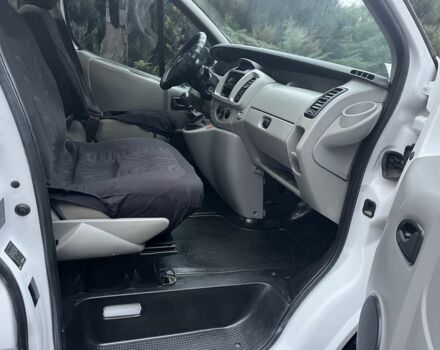 Белый Опель Виваро, объемом двигателя 1.9 л и пробегом 220 тыс. км за 5900 $, фото 6 на Automoto.ua