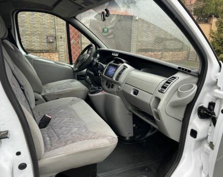 Білий Опель Віваро, об'ємом двигуна 1.9 л та пробігом 380 тис. км за 5017 $, фото 9 на Automoto.ua