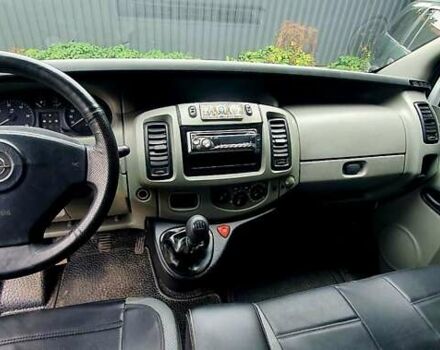 Белый Опель Виваро, объемом двигателя 2.5 л и пробегом 309 тыс. км за 7300 $, фото 11 на Automoto.ua