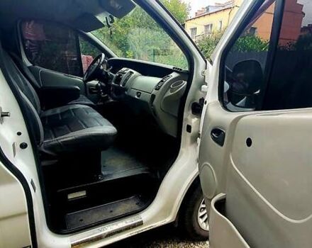 Белый Опель Виваро, объемом двигателя 2.5 л и пробегом 309 тыс. км за 7300 $, фото 20 на Automoto.ua