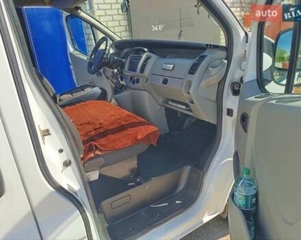 Белый Опель Виваро, объемом двигателя 1.9 л и пробегом 165 тыс. км за 7500 $, фото 8 на Automoto.ua