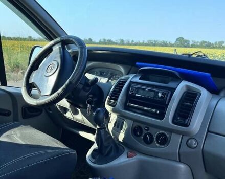 Белый Опель Виваро, объемом двигателя 1.9 л и пробегом 350 тыс. км за 6300 $, фото 5 на Automoto.ua